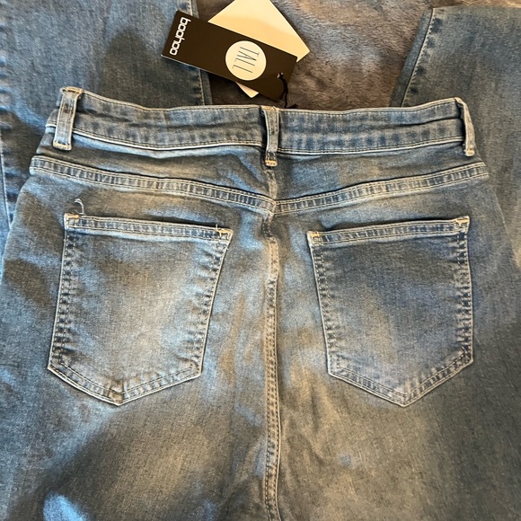 Mom Jeans - Picture 4 of 5